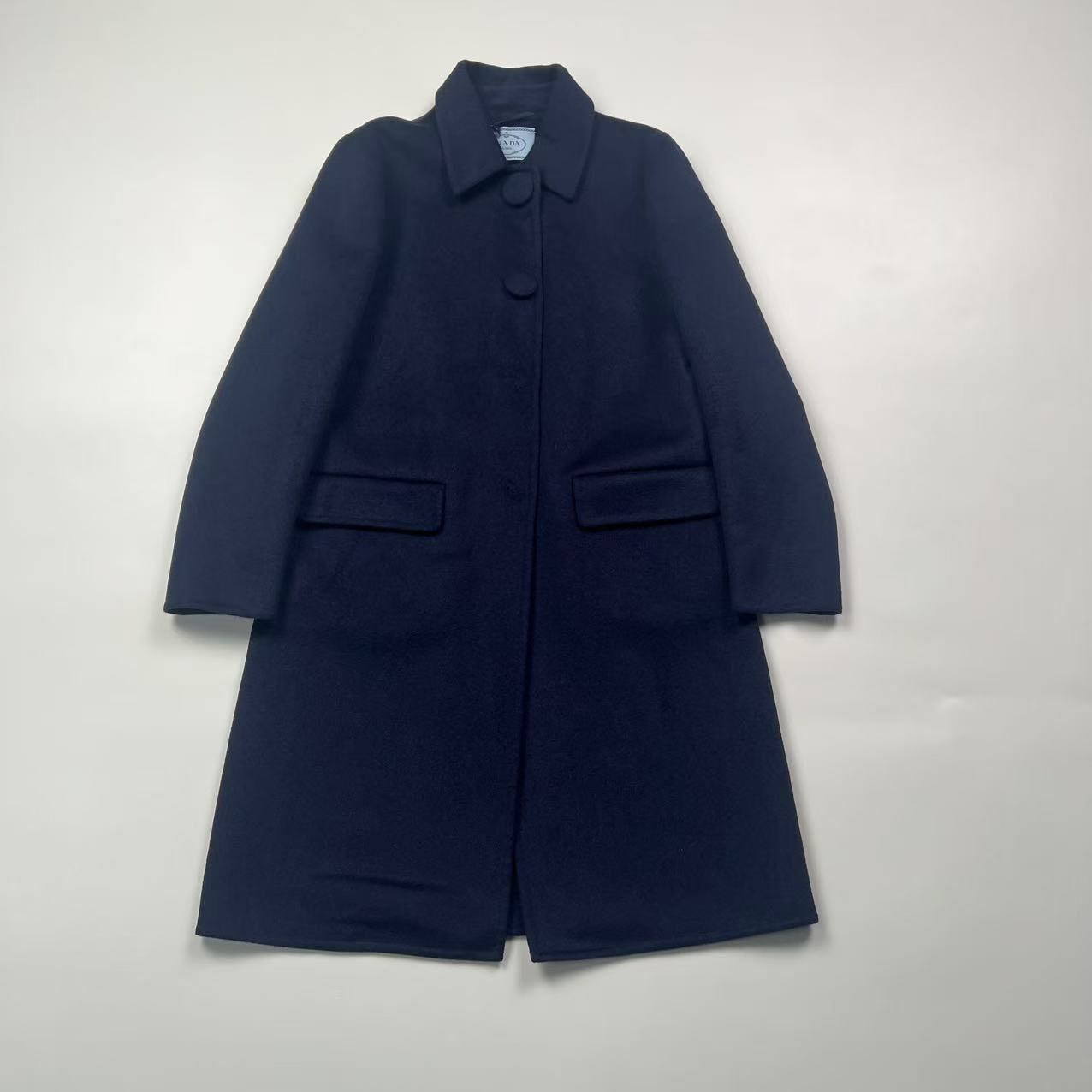全新未使用 Prada/普拉达 羊绒大衣 44码 公价 18700
