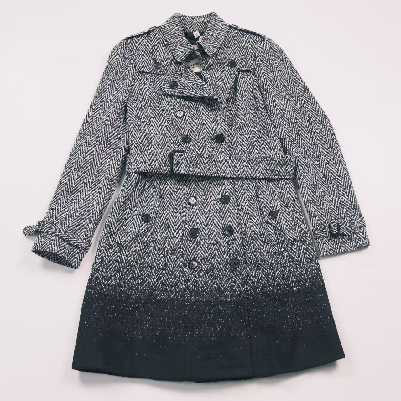 99新 BURBERRY/博柏利 黑白拼接毛绒外套大衣 UK12 公价24000 