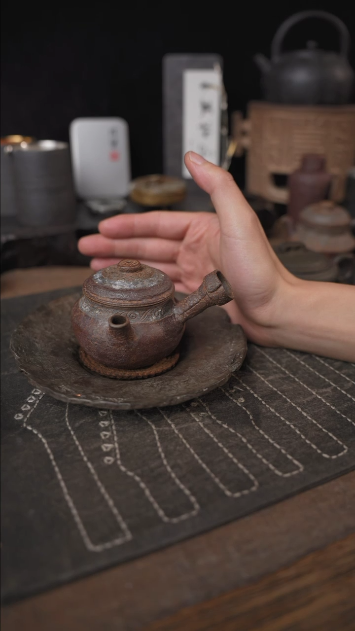 【闪购商品】紫砂侧把锡盘