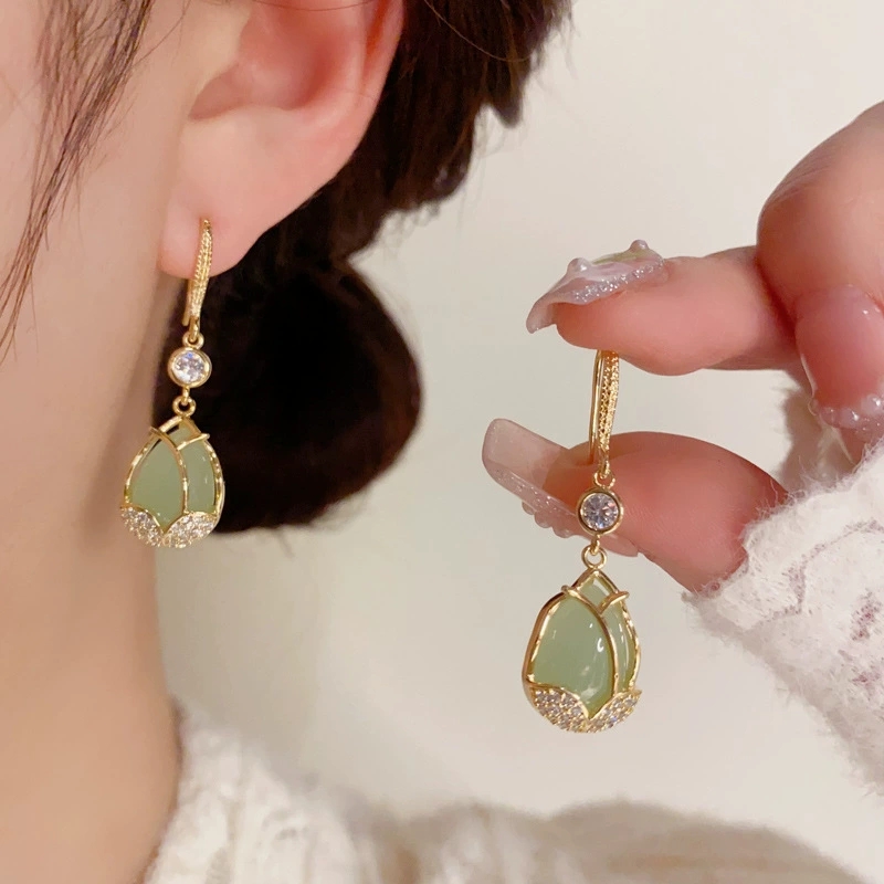 铜合金锆石耳饰 2025新款爆款A37耳饰气质镶钻耳环郁金香耳钩轻奢