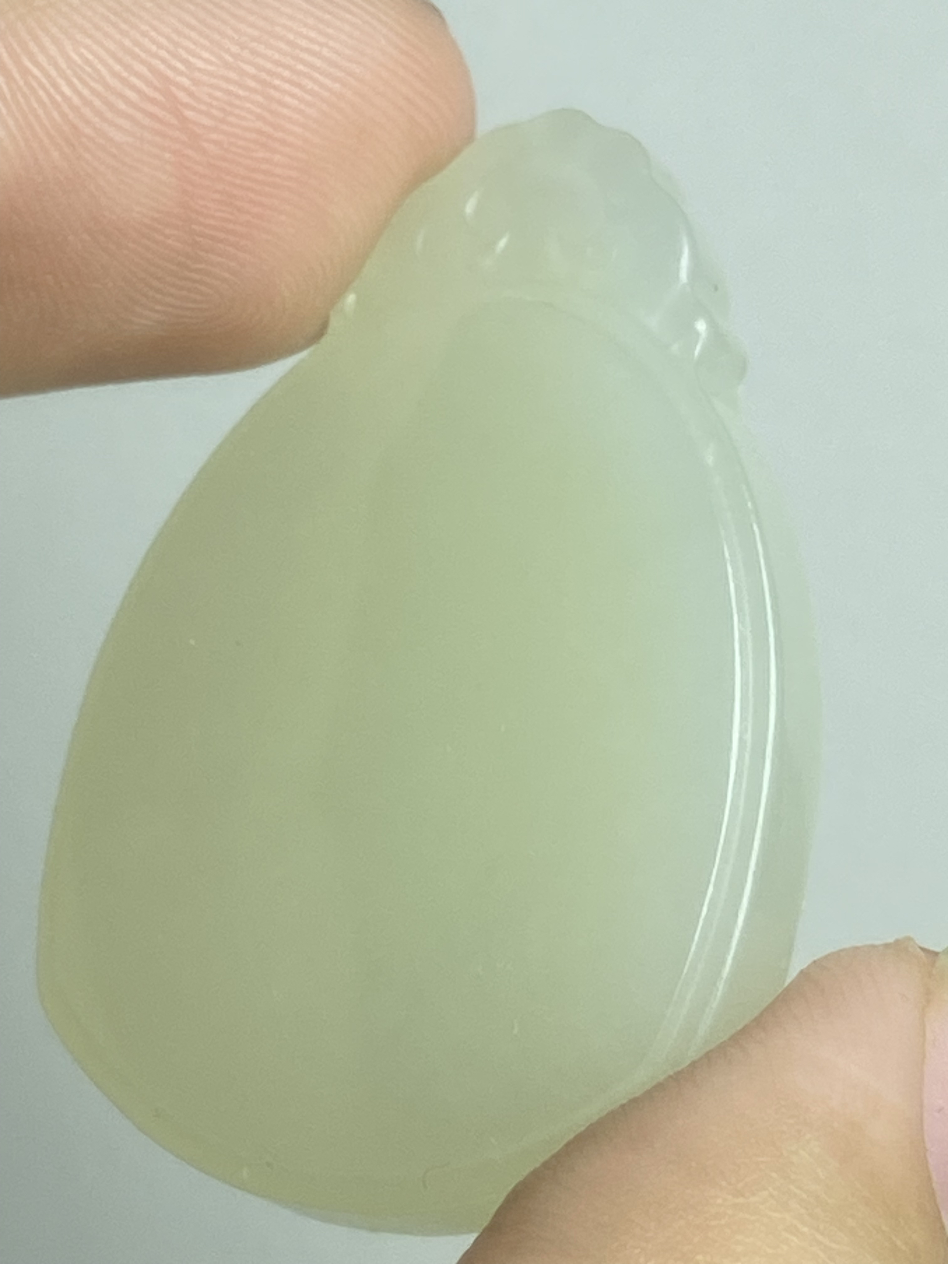 和田玉青海料晴水色无事牌吊坠