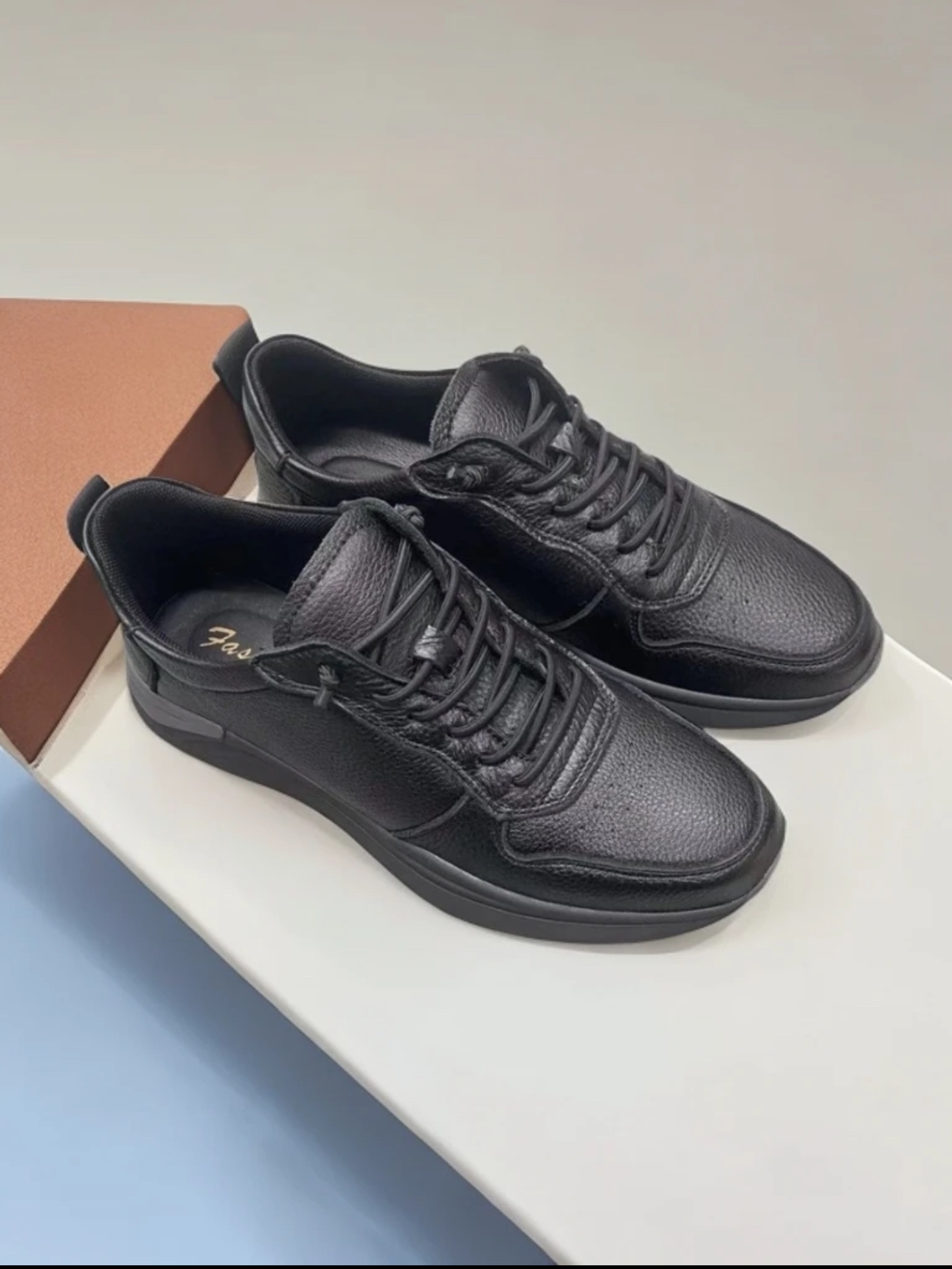 男士头层牛皮健步轻便运动皮鞋软底软皮耐磨透气系带外贸休闲皮鞋