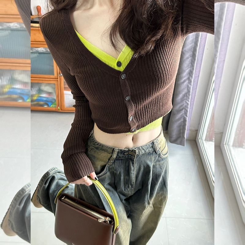 撞色假两件拼接V领针织开衫女秋季内搭打底衫修身美拉德短款上衣