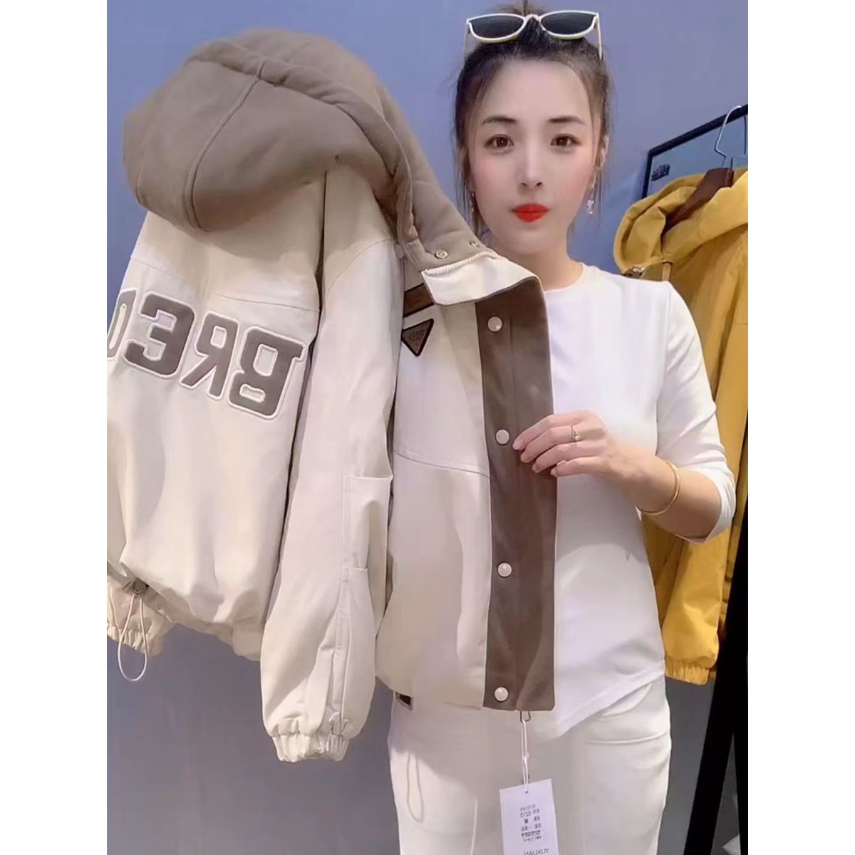 加绒加厚短外套女2023年秋冬新款时尚撞色拼接宽松百搭连帽棉衣潮