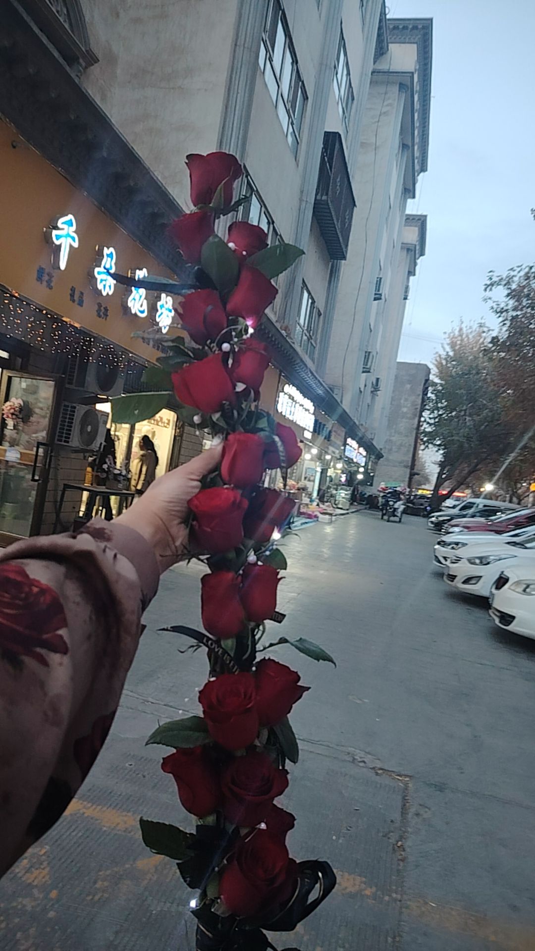 [疏勒县内] 一米花玫瑰同城配送当天下单当天送上门