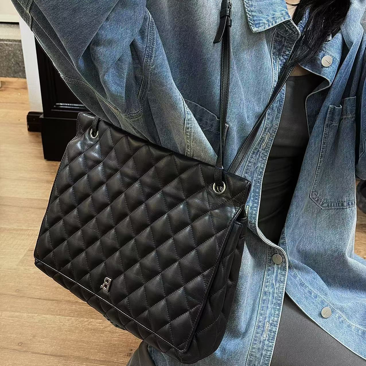 95新 Balenciaga/巴黎世家 CS5207/巴黎世家/黑色菱格touch大号包