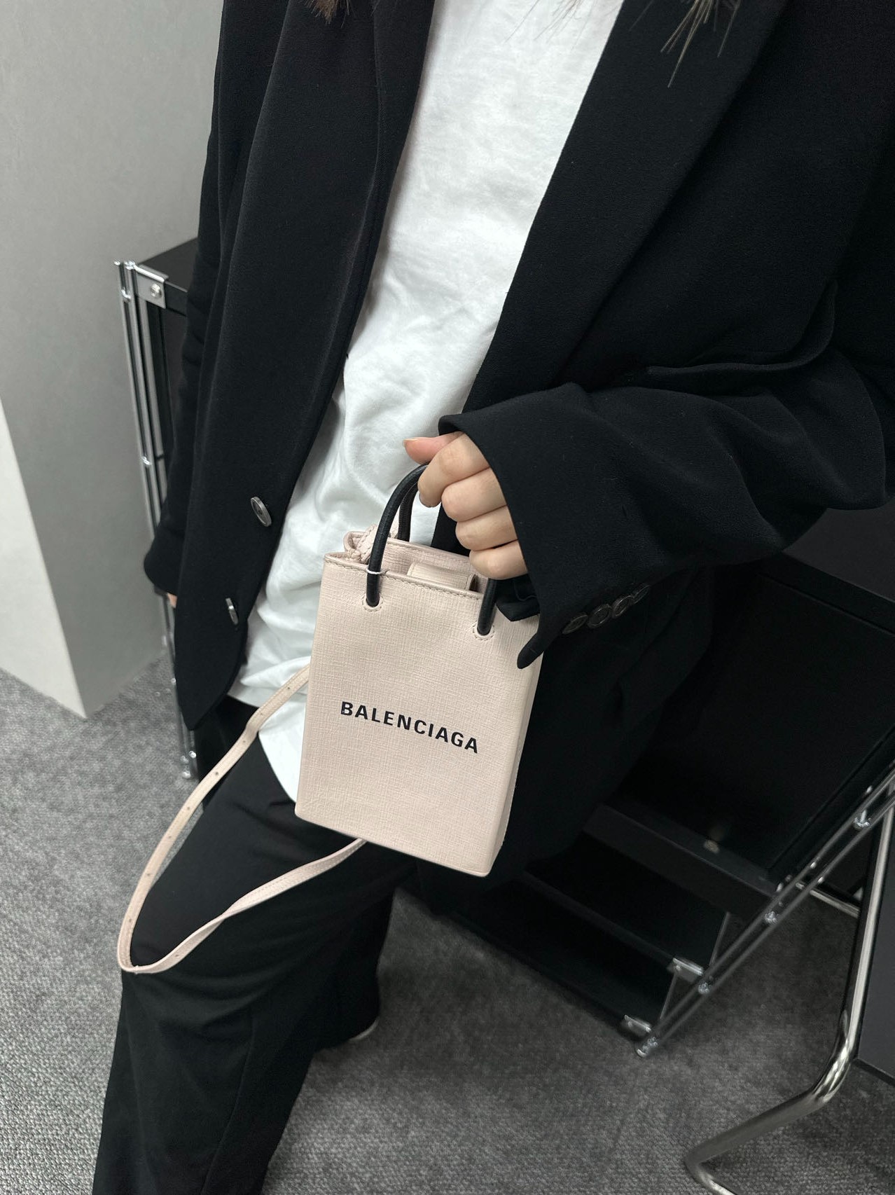 95新 Balenciaga/巴黎世家 CS4378/  粉色logo印花shopping手机包