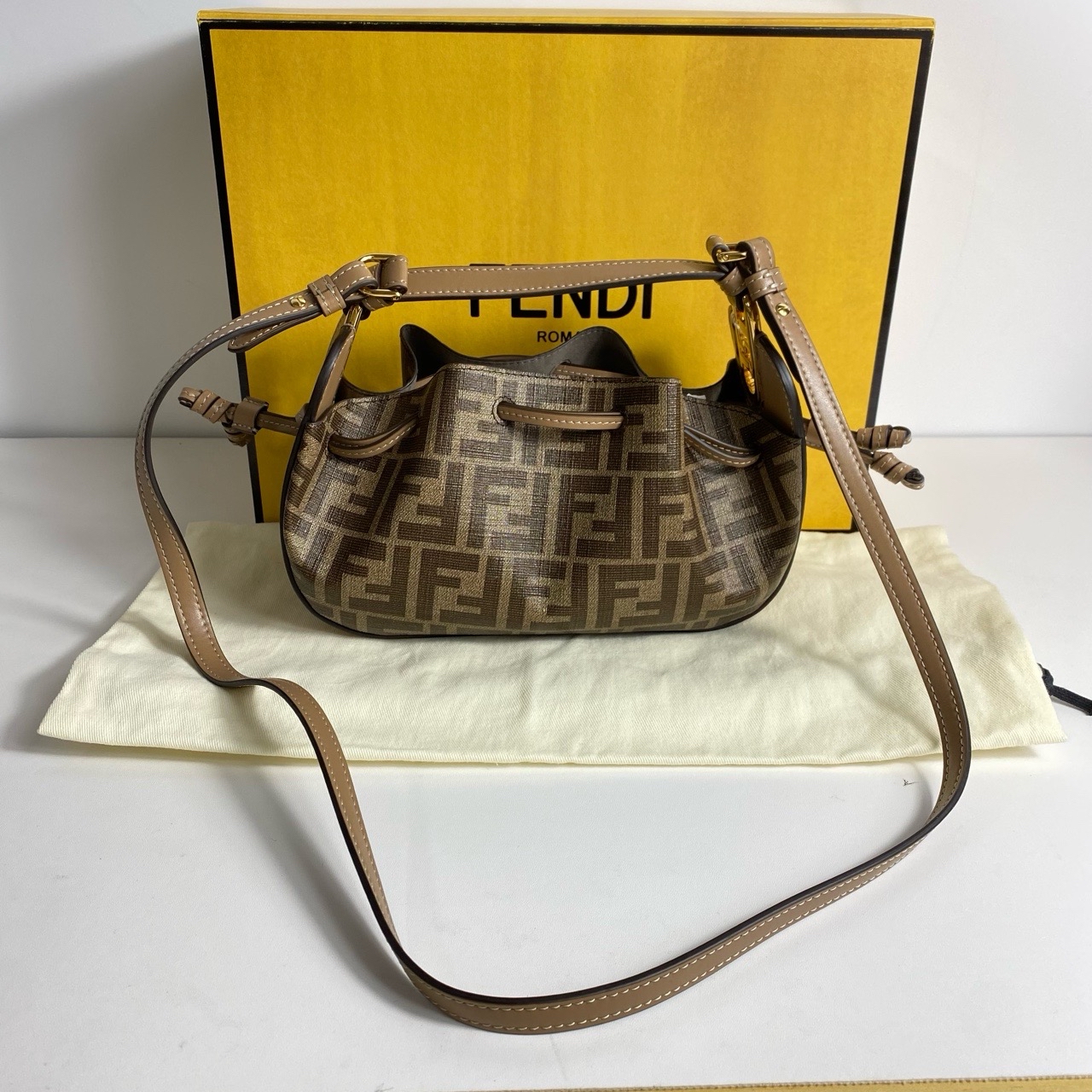 95新 FENDI/芬迪 红布林A1/芬迪/13947475