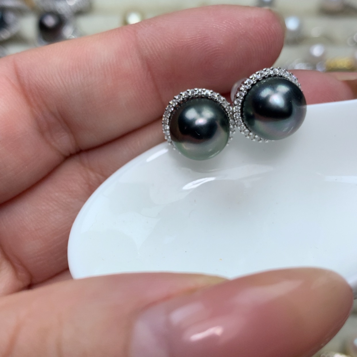 【闪购商品】海水珍珠耳饰银S925镶嵌