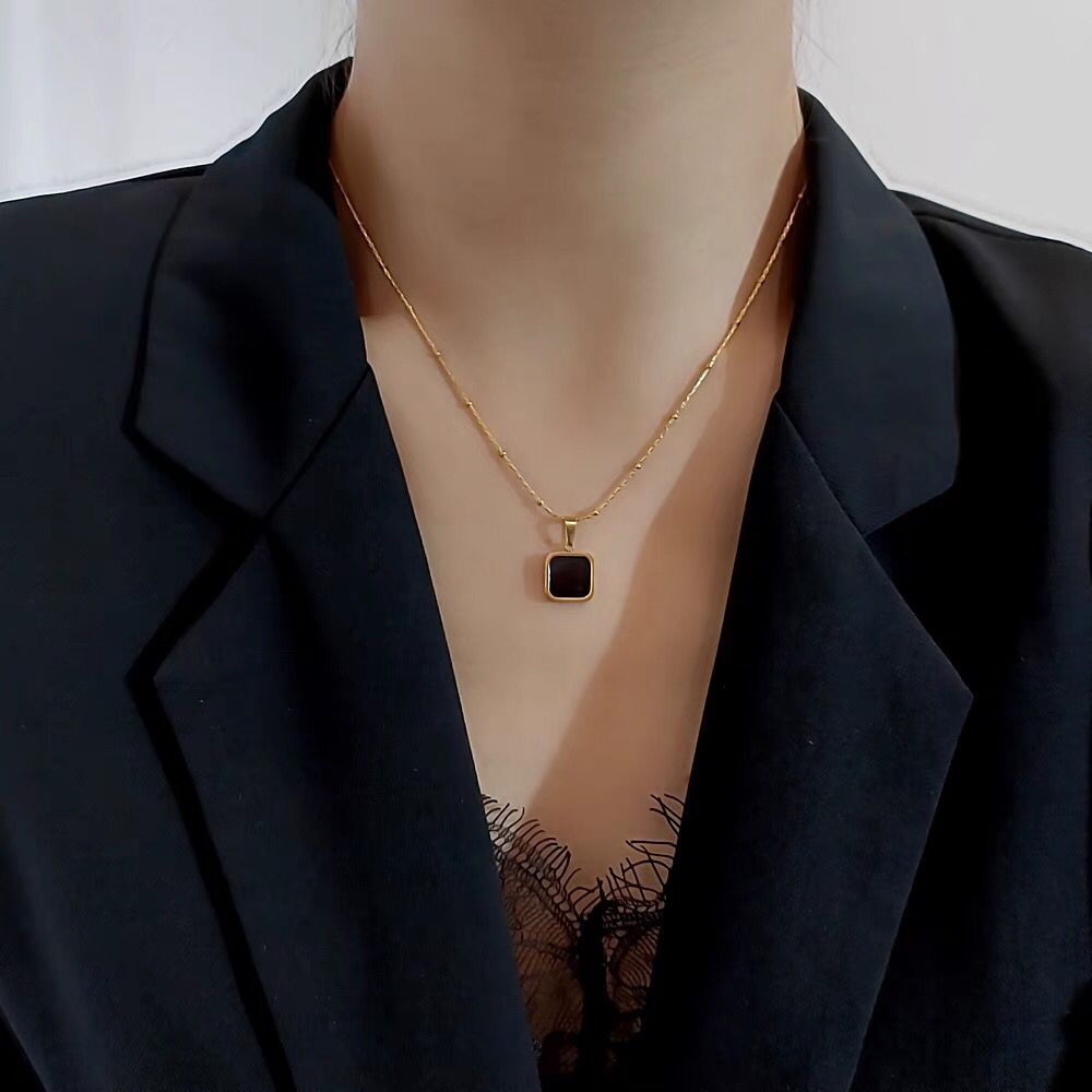 钛钢项链 方形黑色项链女锁骨链高级感经典百搭简约时尚