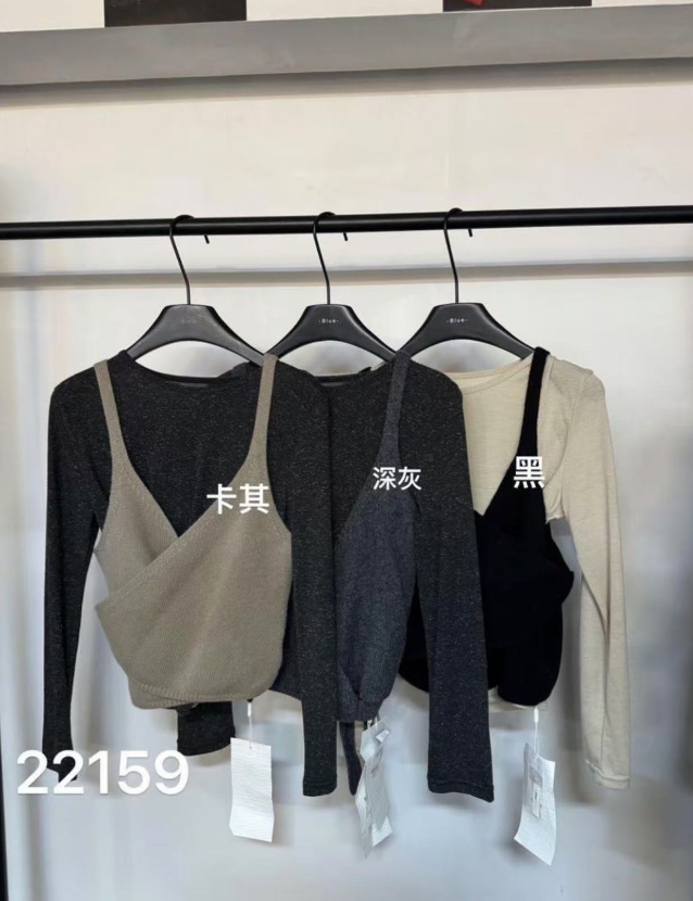 BLUE（ 22159#库）韩版设计感百搭单马甲上衣   KC