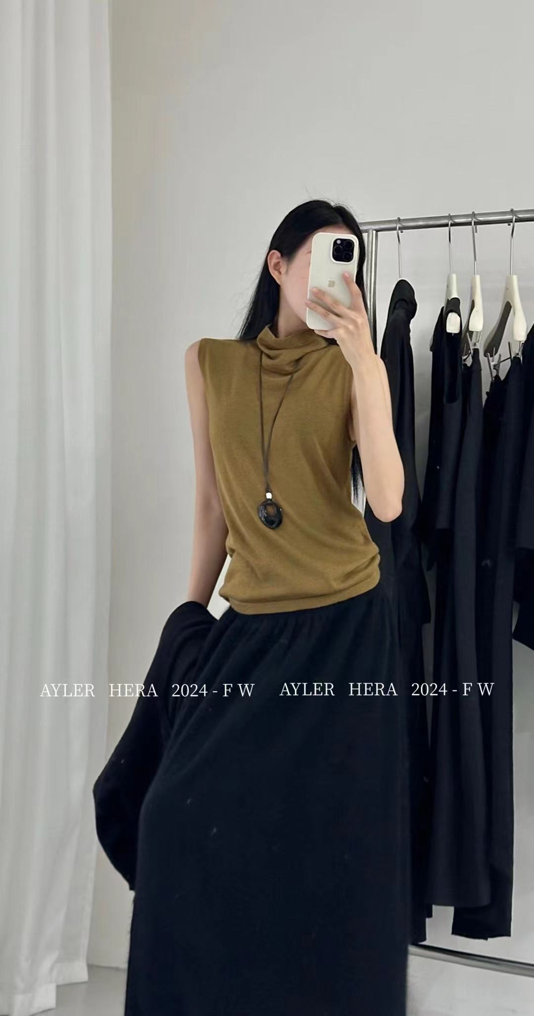 赫拉（891043#库）显瘦简约纯色无袖上衣 KC