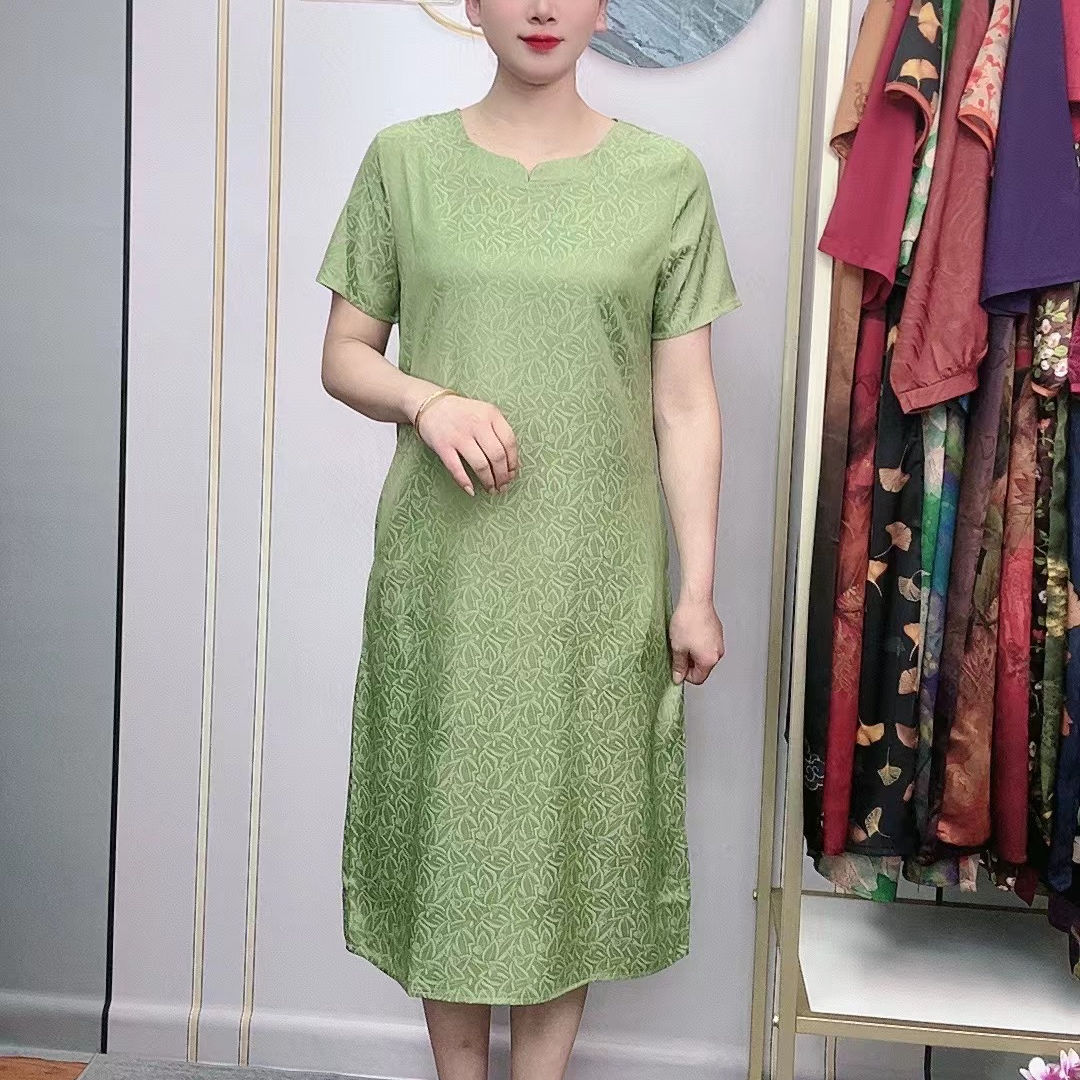 【春绿满园】2024夏季新款气质时尚女装连衣裙妈妈装中长款提花长裙