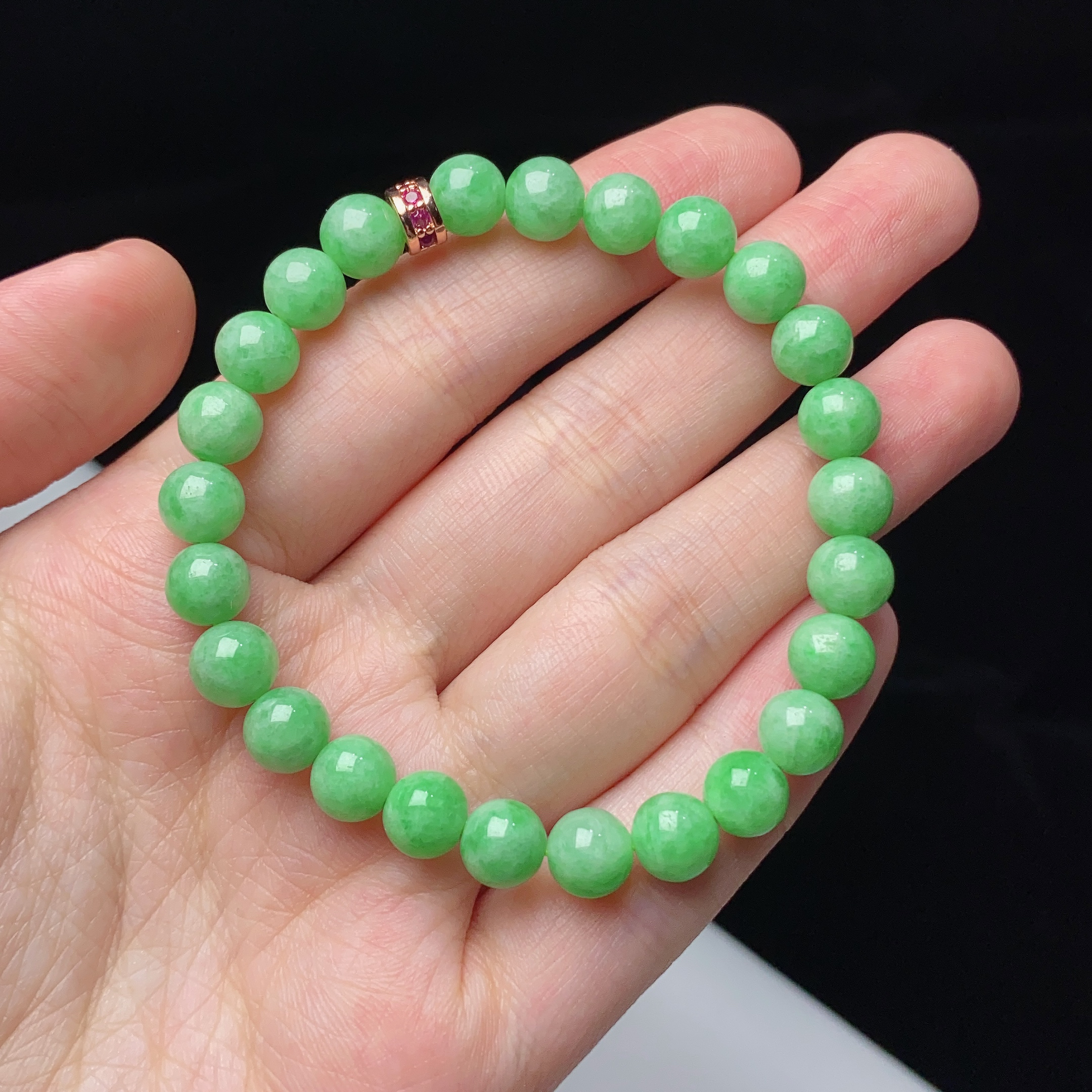 缅甸天然翡翠a货果阳绿手链卡7.5mm绿色玉手串