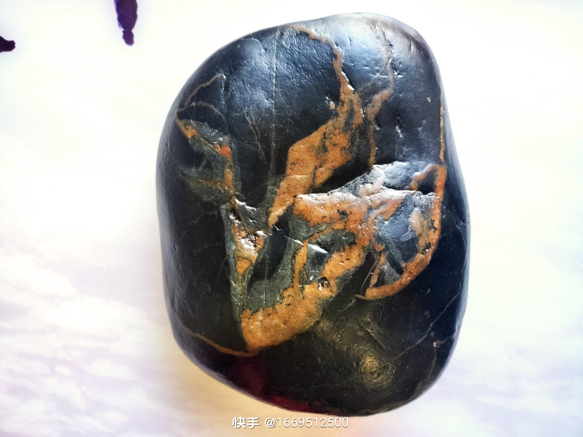 新疆金丝玉天然原石摆件，天然原石国画摆件，额河奇石摆件: