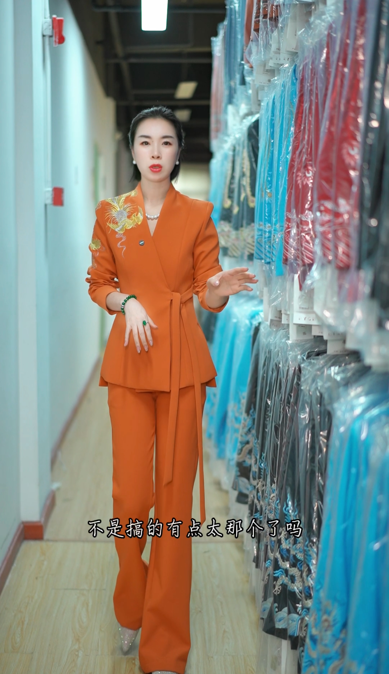 878-国风新款时尚职业气质精致重工凤凰刺绣V领干练修身西服套装