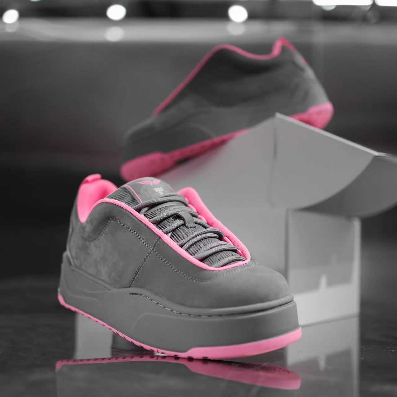 M26D MC-02 “War is over”反战主题限定鞋款