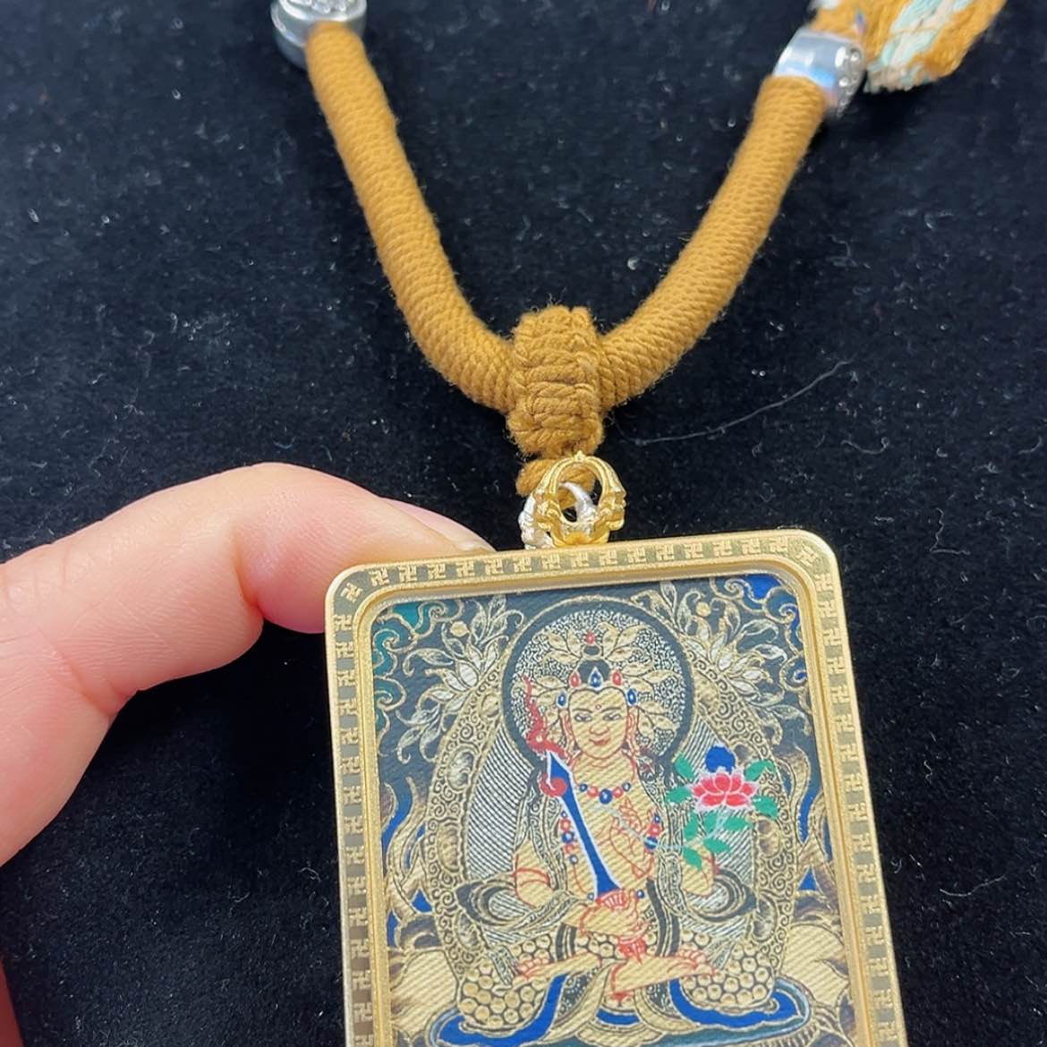 【闪购商品】黑金虚空加重工