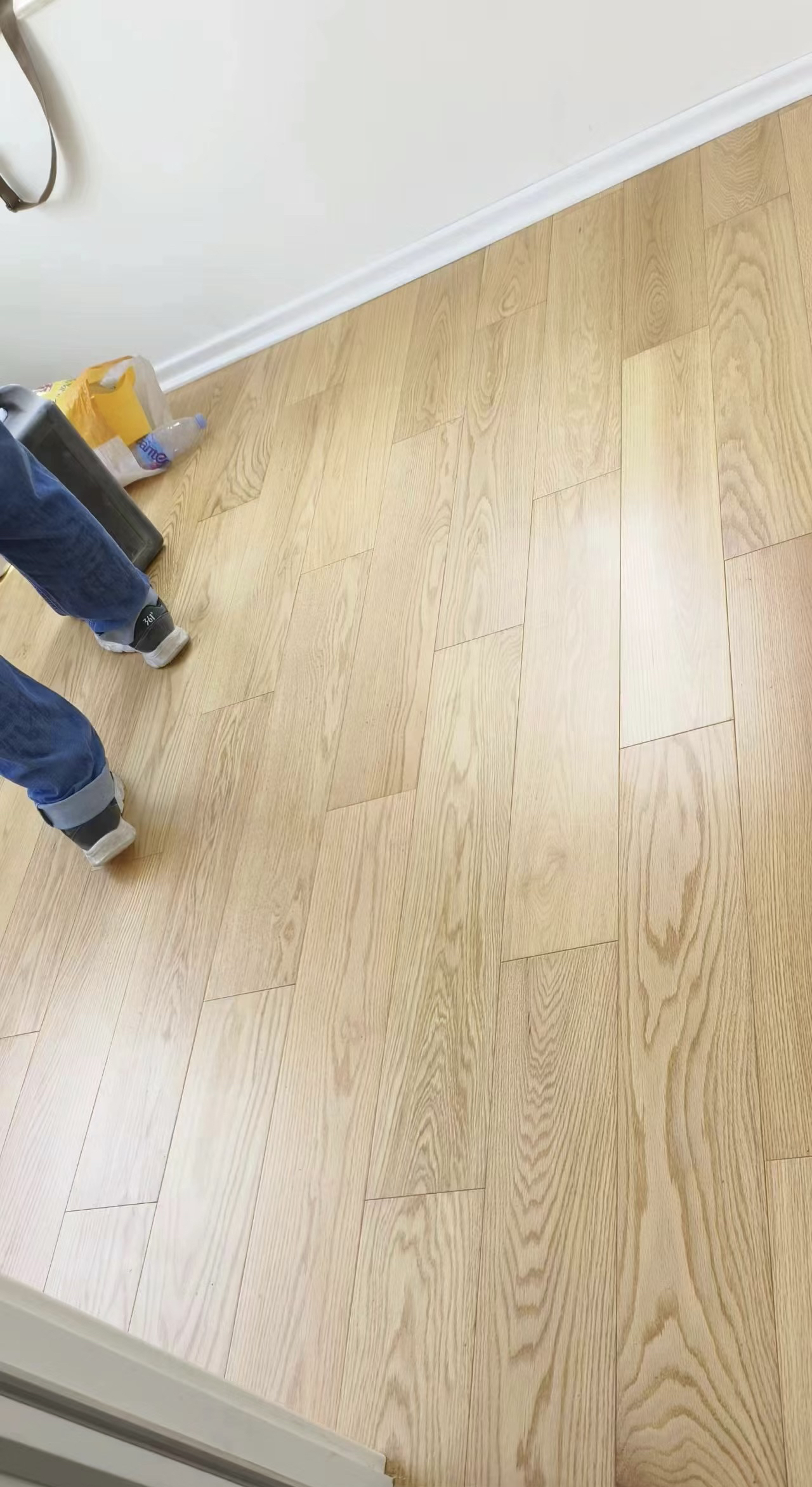 北美白橡纯实木板实木地板家用木质杏子spc木地板厂家直销杏子灰