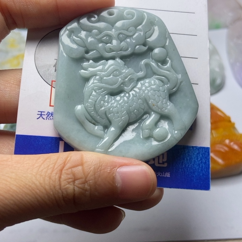 【闪购商品】翡翠颈饰未镶嵌
