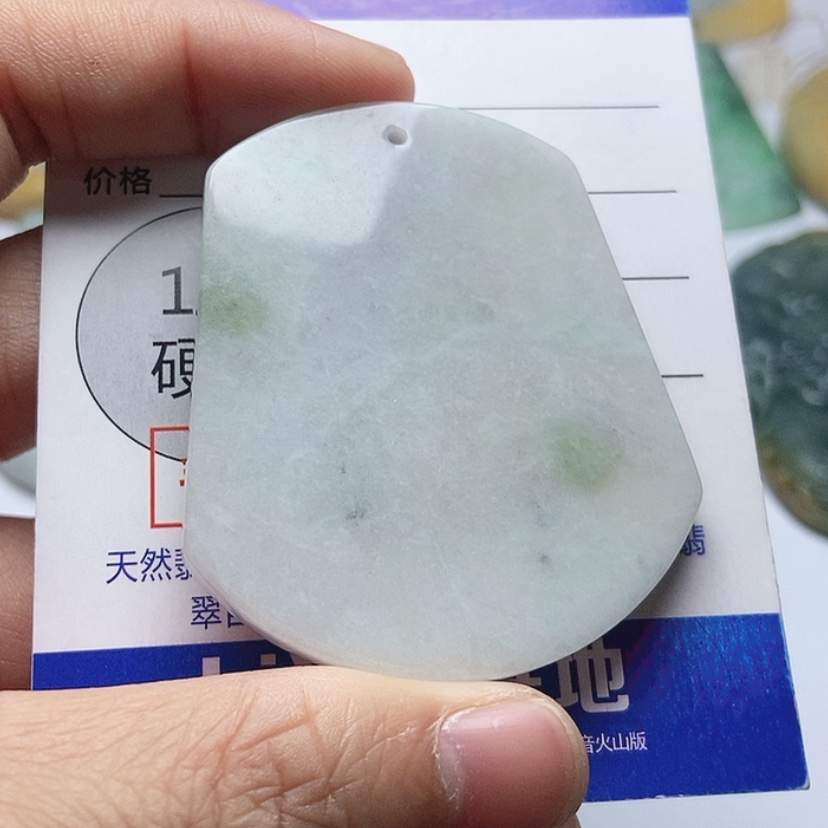 【闪购商品】翡翠颈饰未镶嵌