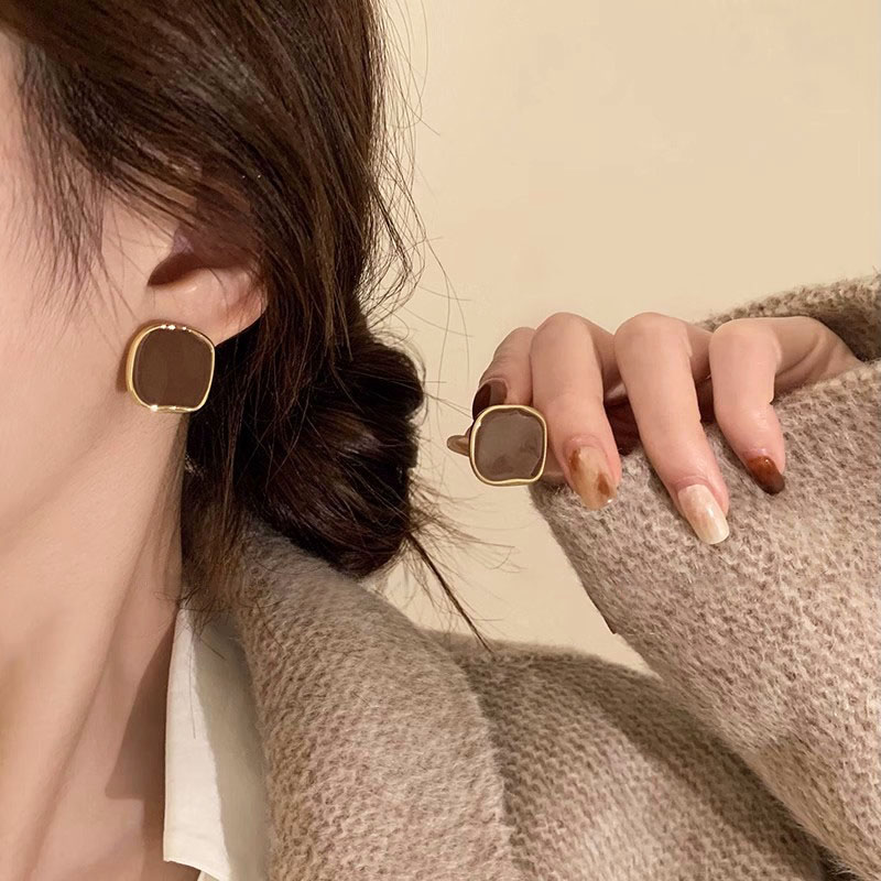 铜合金耳饰 法式复古美拉德耳环女2026新款爆款耳钉气质高级耳饰