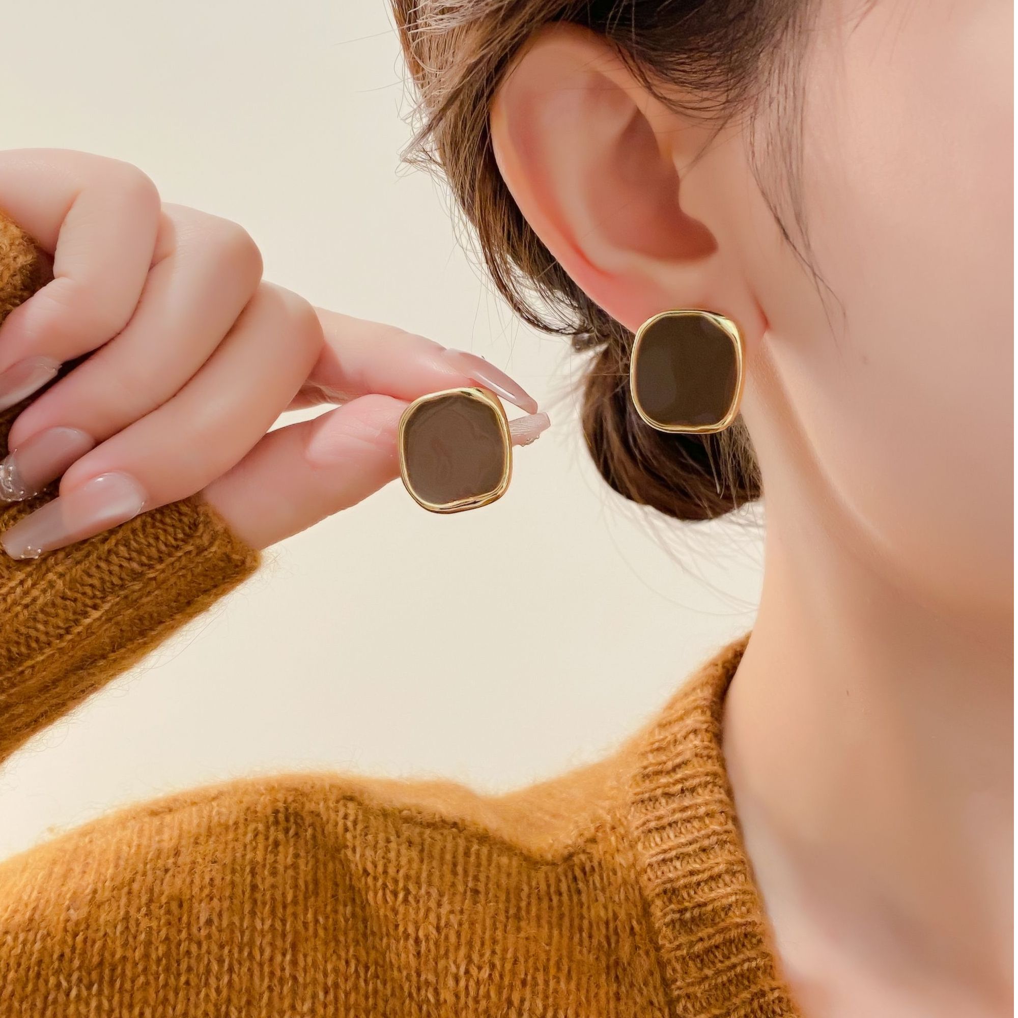 合金耳饰 咖色几何方形耳钉女高级感时尚耳环气质小众独特耳饰