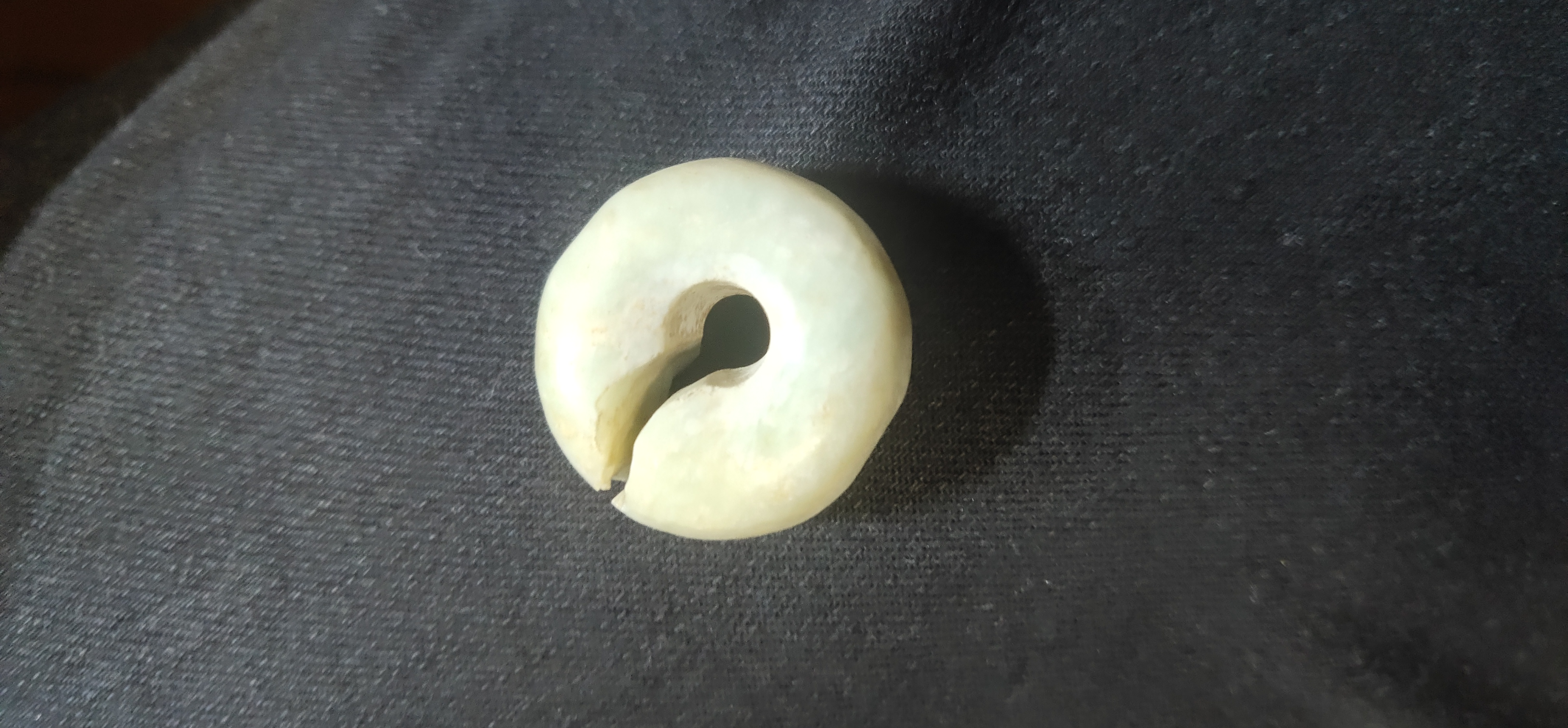 红山文化古玉玉珏