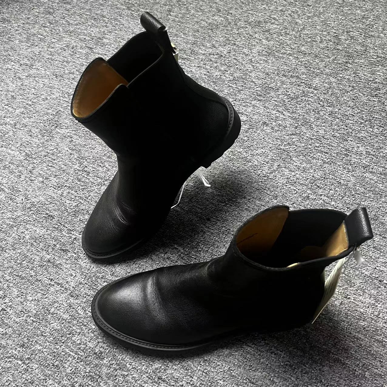 99新 FERRAGAMO/菲拉格慕 35.5码/仔仔女鞋黑色尖头时尚短靴1412 