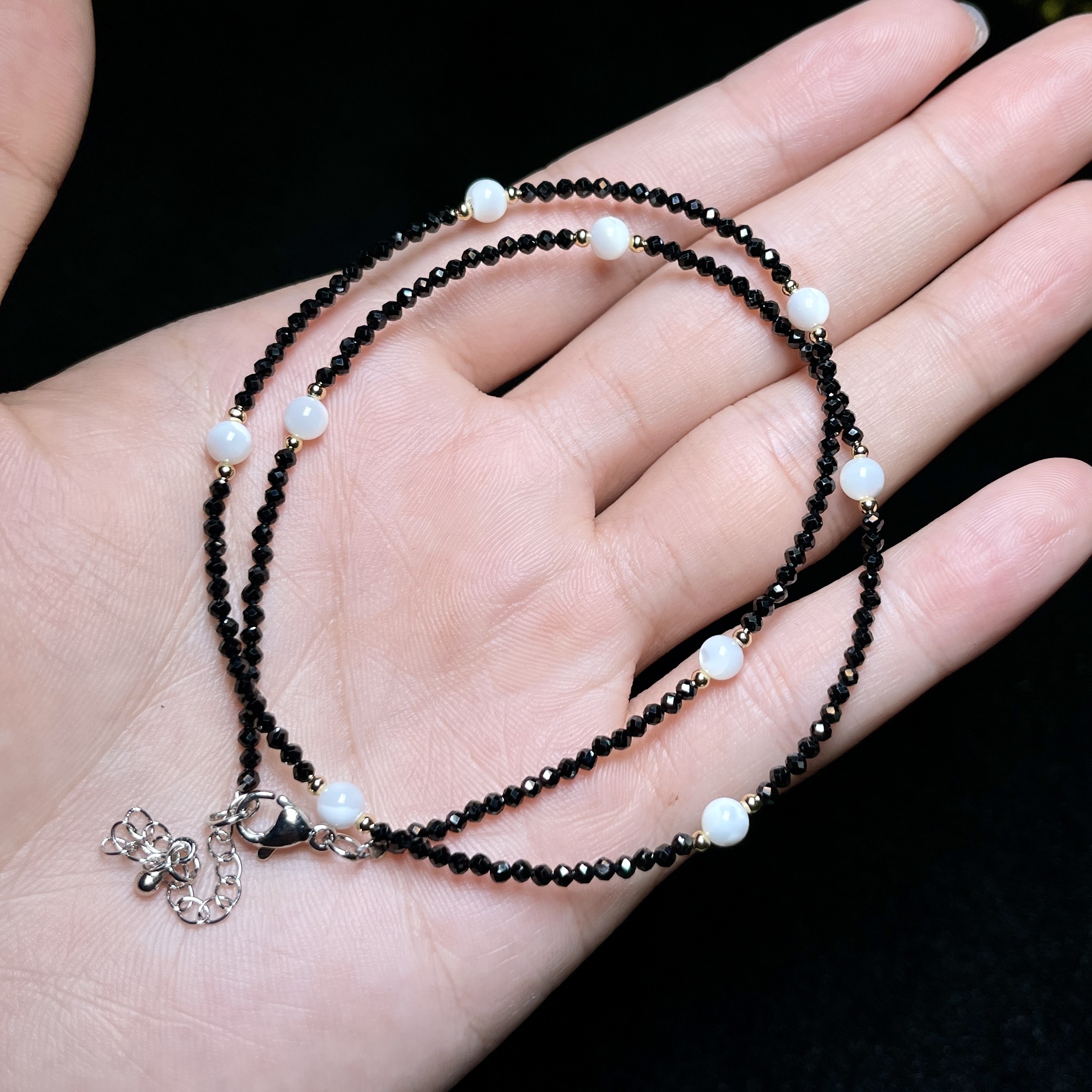 爽爽推荐*黑尖晶满天星项链2mm+