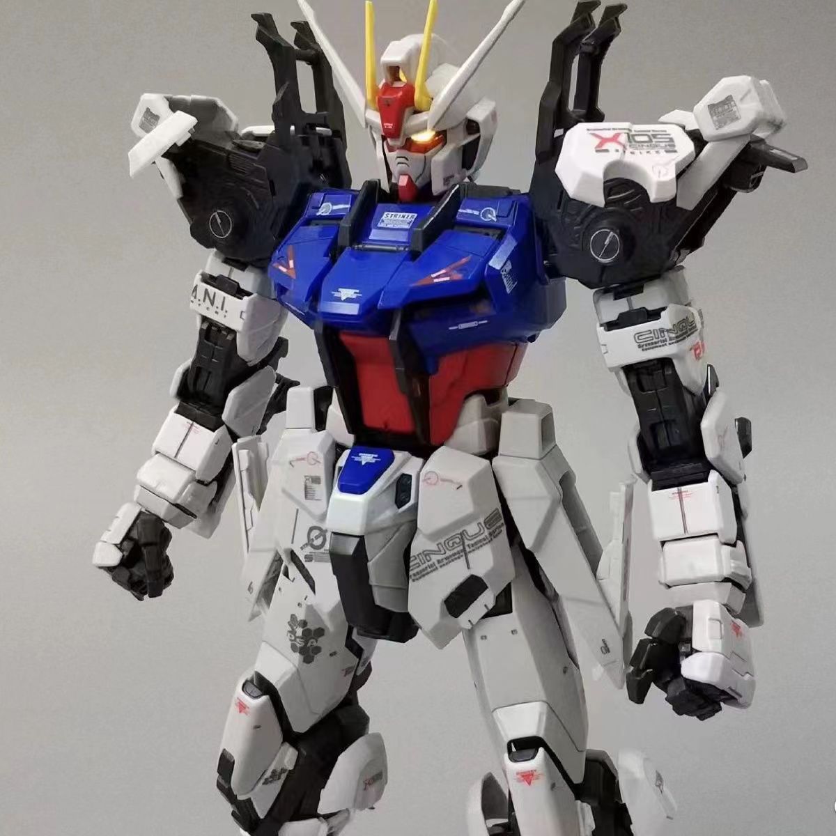 大班模型 1/60 PG 嫣红强袭雪崩能天使空装白虹国产拼装模型玩具