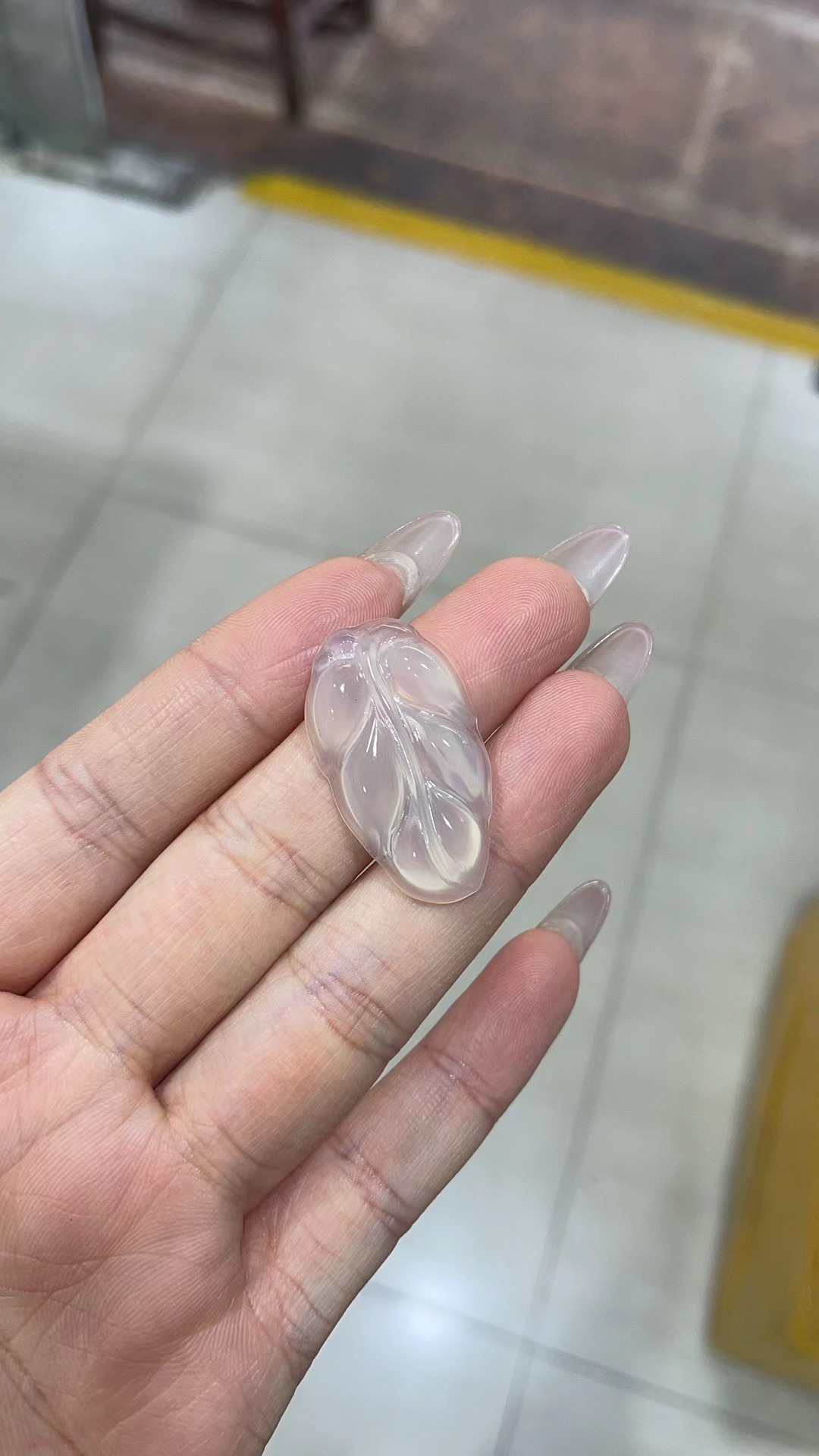 纯天然高冰玛瑙玉髓金枝玉叶