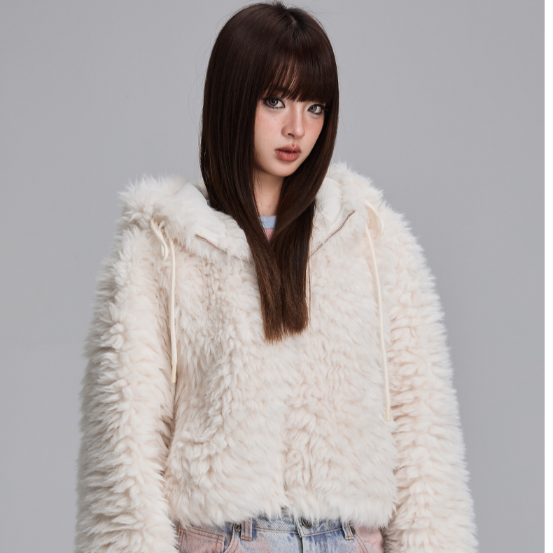 武汉LALABOBO短款毛绒外套白色时尚女士连帽保暖RBDC-DR12