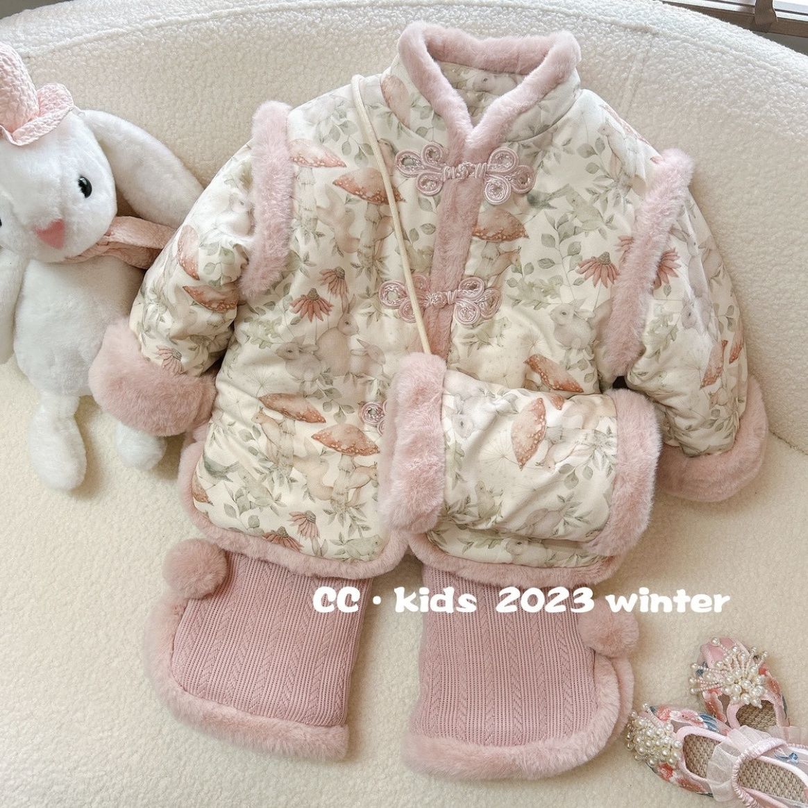 儿童年服女童套装加绒加厚唐装服中国宝宝过年儿童古风汉服拜年