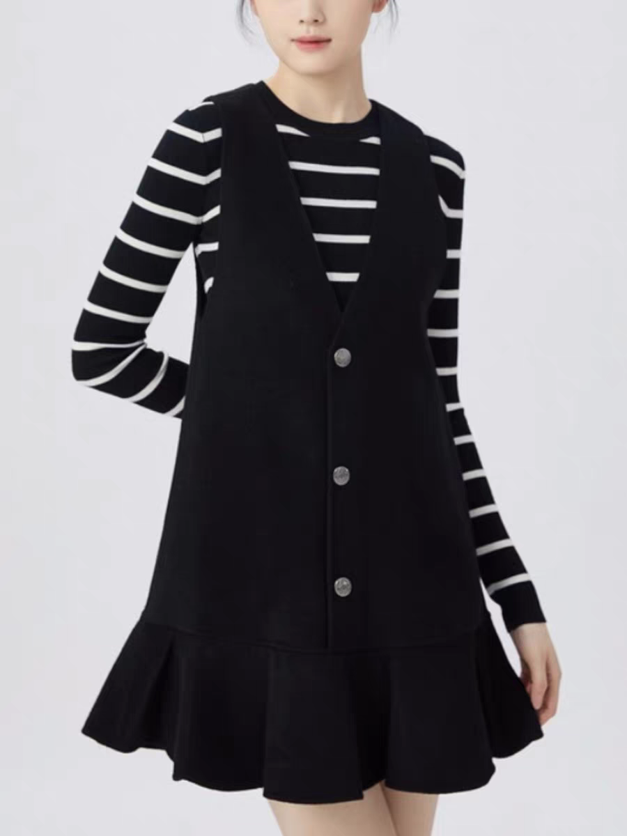 阿家新款V领羊毛裙