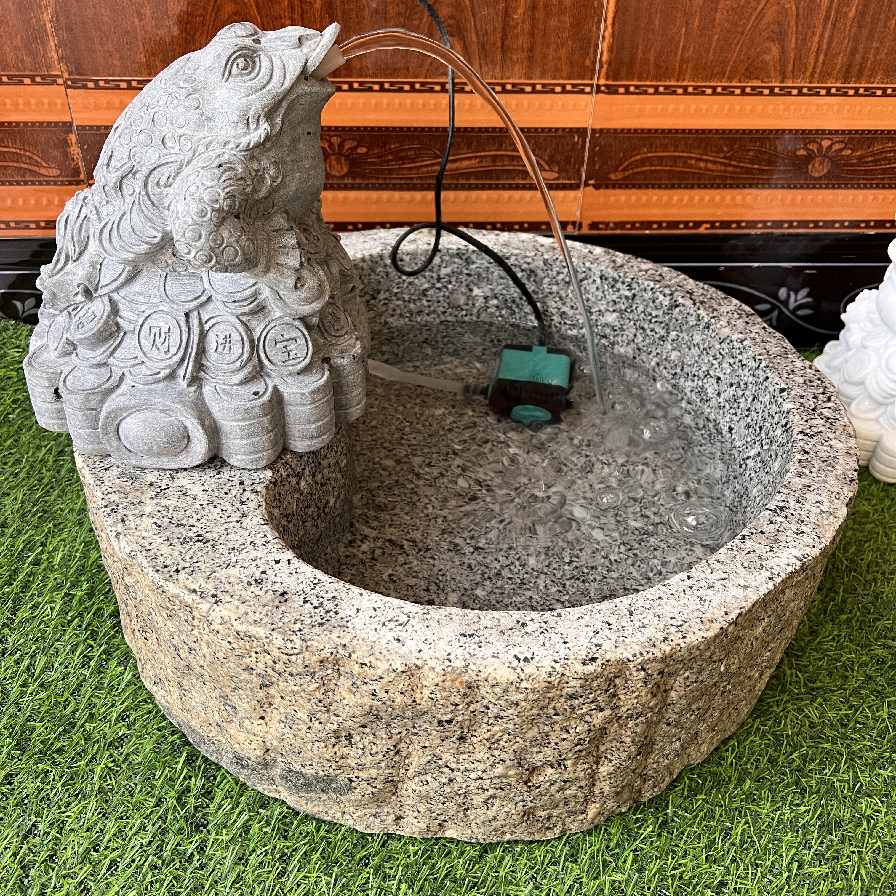 石雕鱼缸天然石材花岗岩圆形洗手盆户外庭院老石槽流水摆件