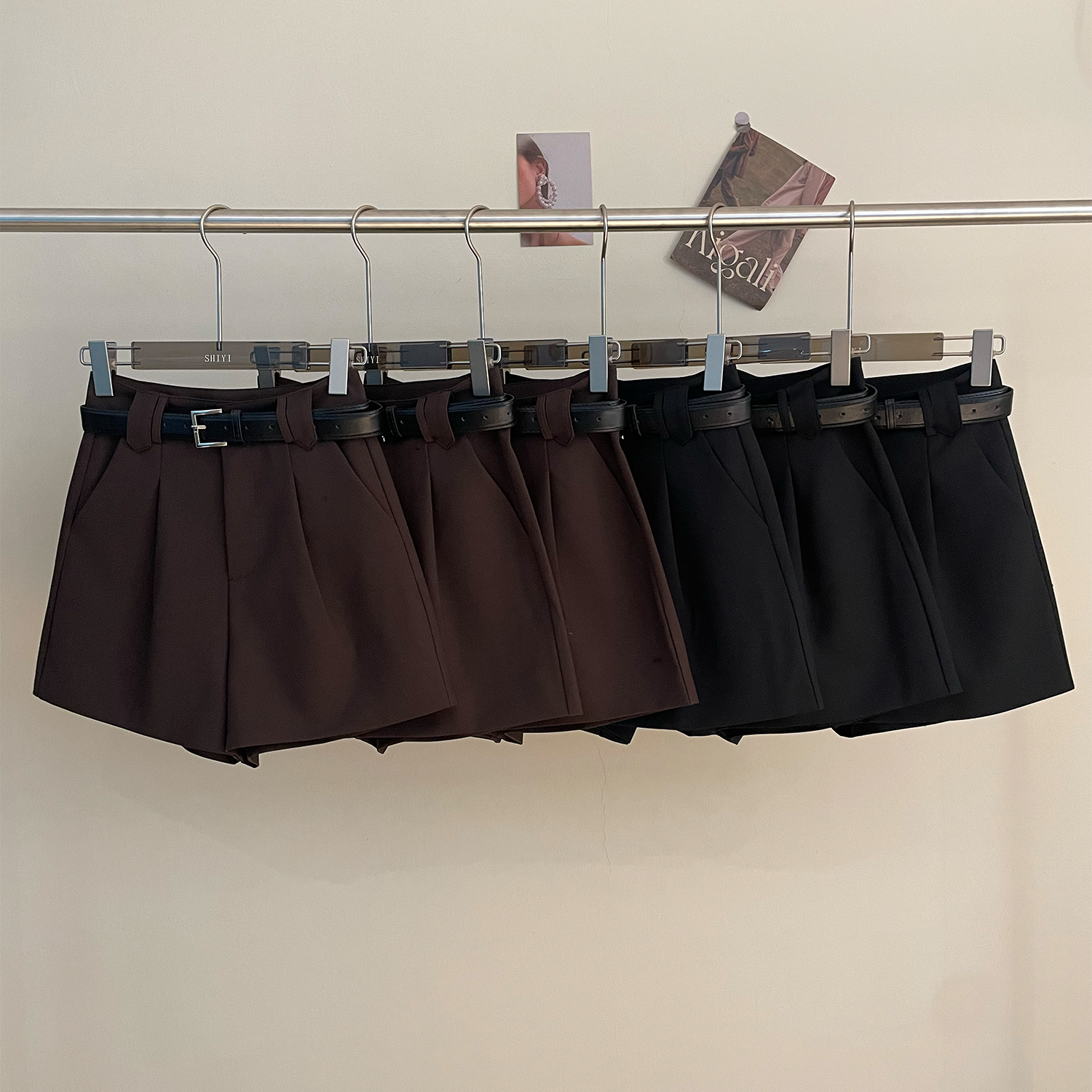 2024秋季新款显瘦百搭阔腿短裤气质高腰绸缎宽松A字设计感四分裤