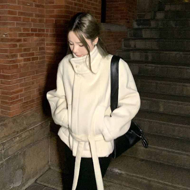 番茄妹妹Tomatosister气氛感短款外套女秋冬季赫本风呢子夹棉大衣