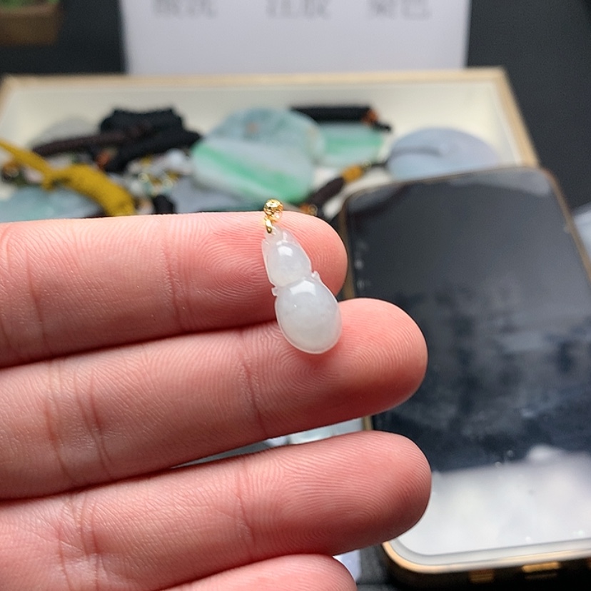 【闪购商品】翡翠颈饰未镶嵌?*?