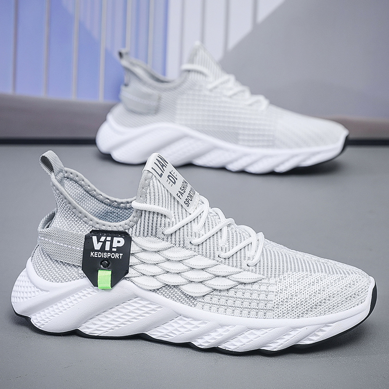 网面透气休闲运动2025夏季男鞋潮鞋百搭厚底跑步增高户外男鞋软底