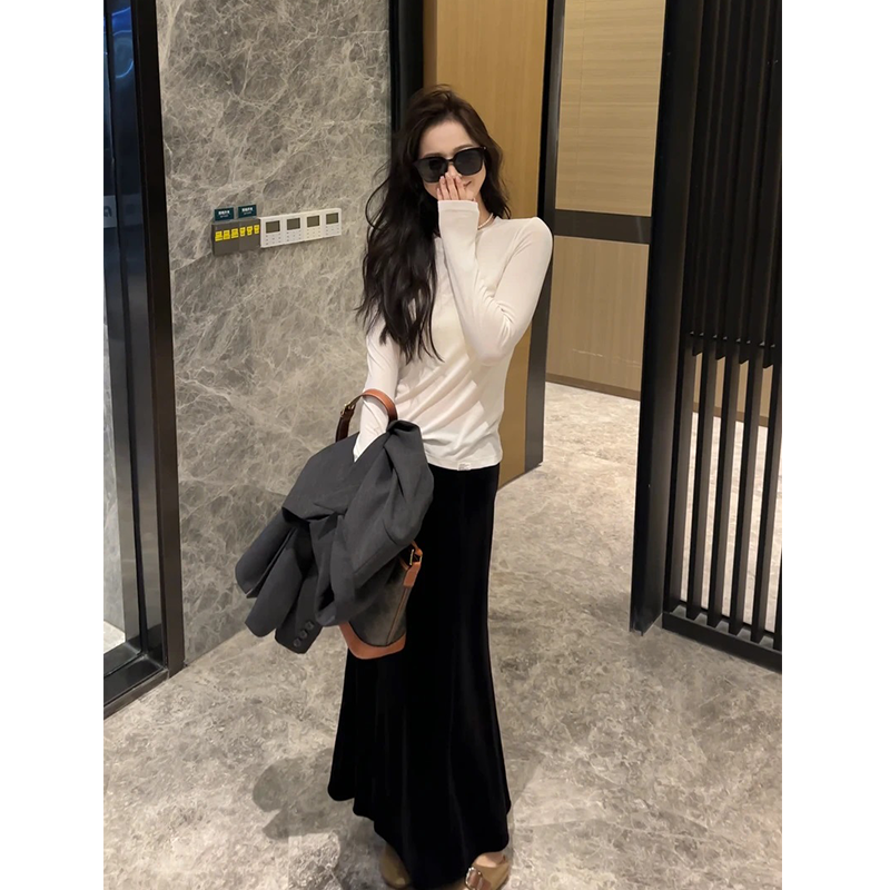 黑色气质丝绒半身裙女秋冬新款高腰显瘦修身加绒加厚包臀鱼尾长裙