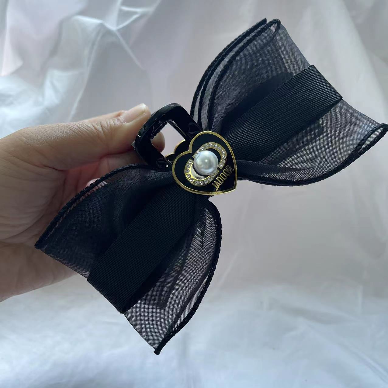 【荣姐自产自销款】小香风爱心字母蝴蝶结大号抓夹
