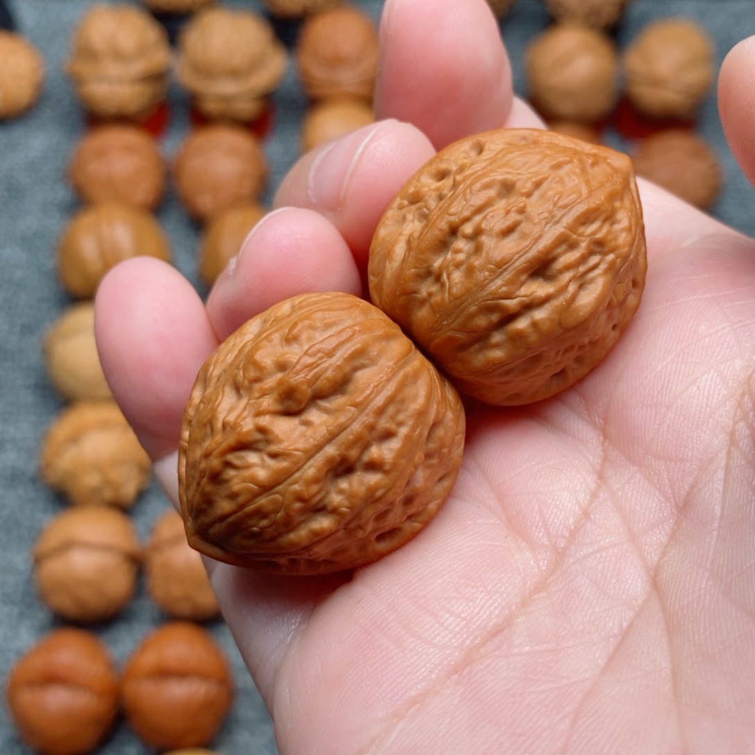 文玩核桃把件手捻888