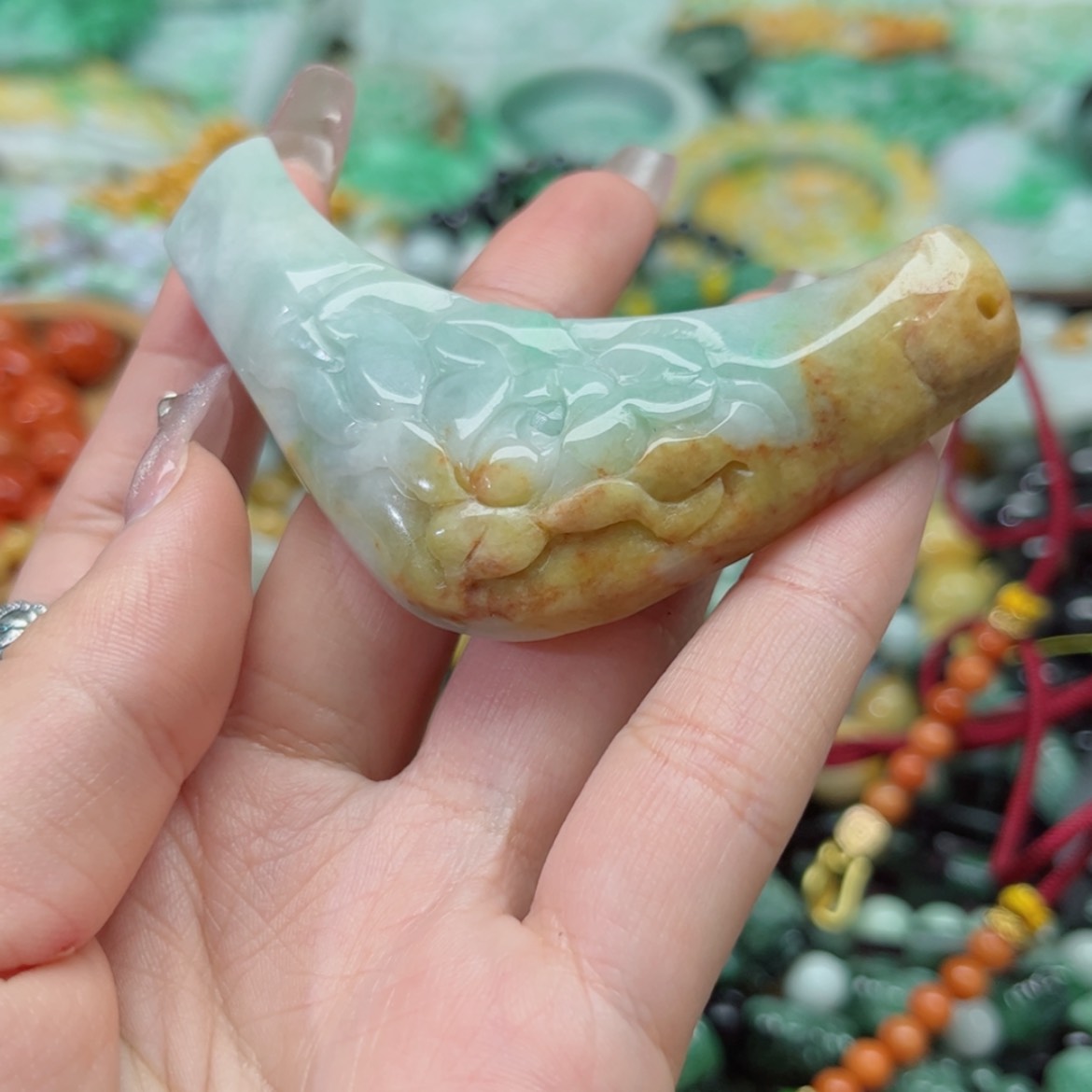 【闪购商品】翡翠颈饰未镶嵌