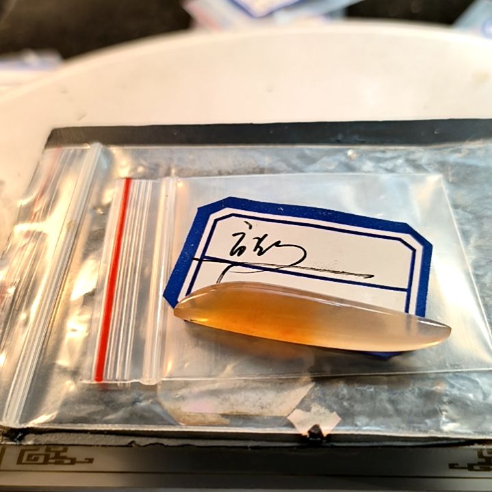 【闪购商品】石英质玉戒面未镶嵌旅*