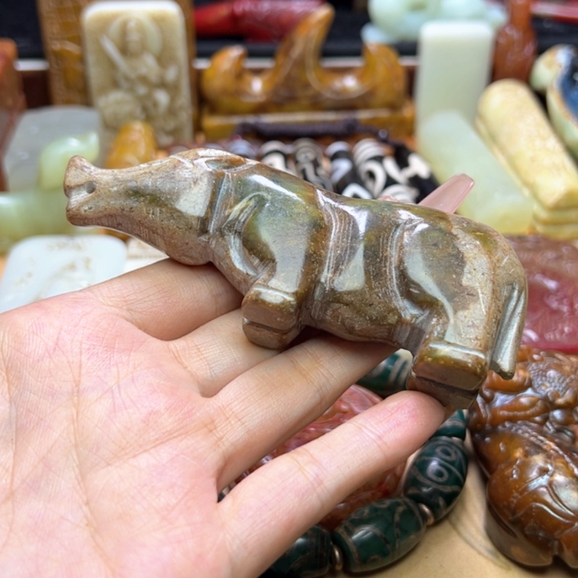 【闪购商品】蛇纹石玉颈饰未镶嵌