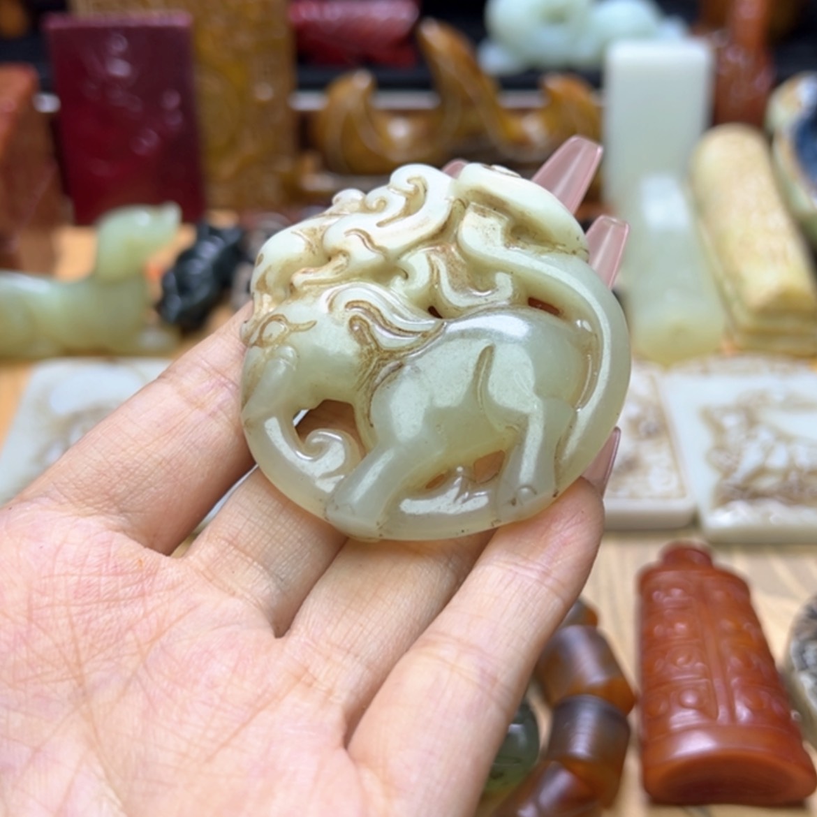 【闪购商品】蛇纹石玉颈饰未镶嵌