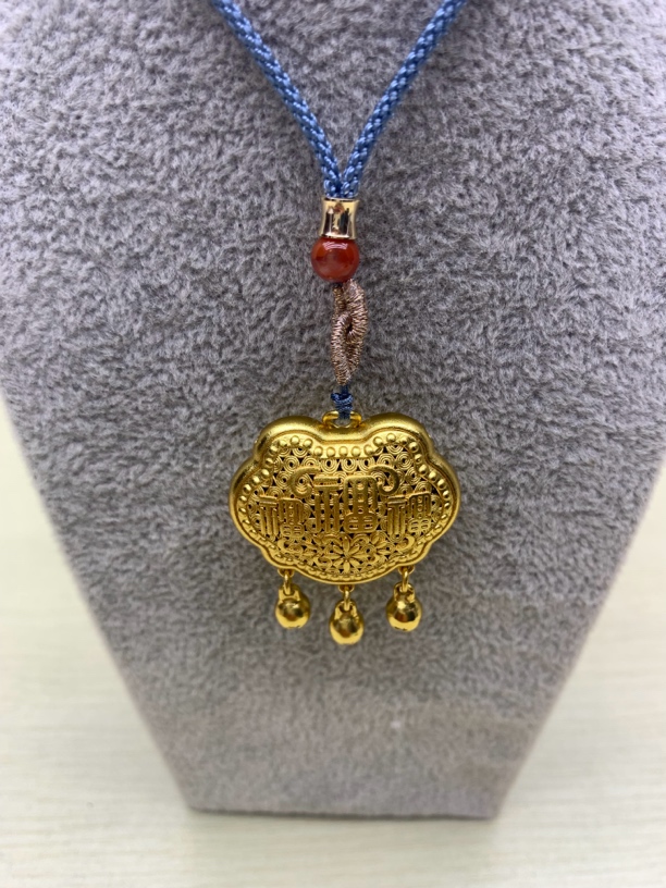 铜合金吊坠 长命富贵平安锁 宝宝红绳吊坠周岁祥云锁挂坠古法项坠