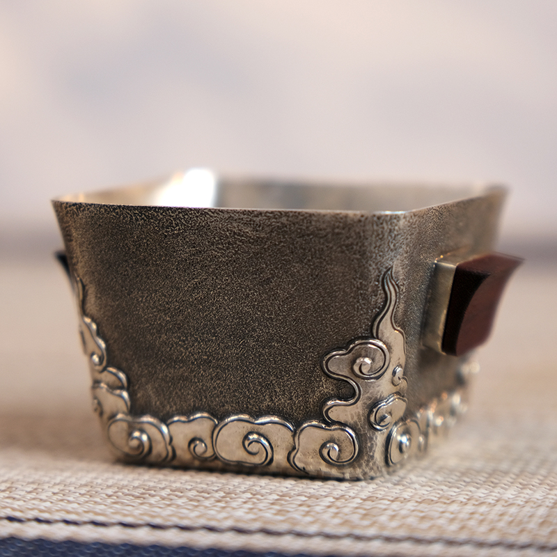 【大促】壶尔摩斯《龙腾四方》主人杯足银999龙年容量120cc手工