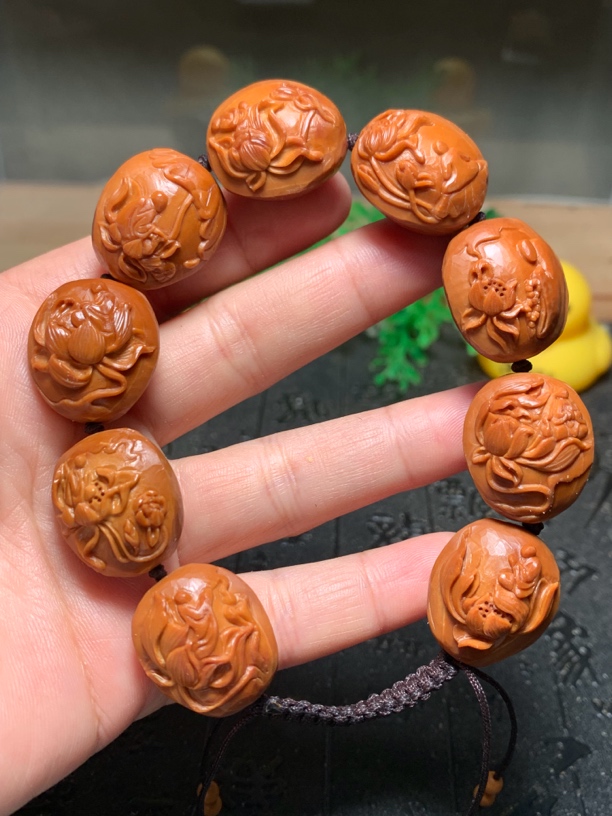 纯手刀铲留刀痕梅林铁核【莲花无相佛】橄榄核文玩手串